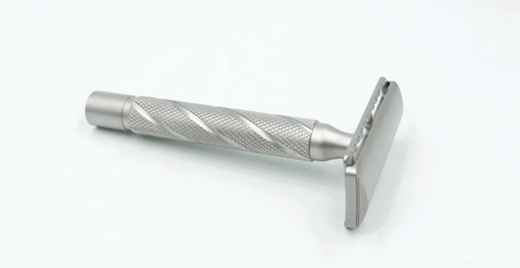 stando razors-bies.jpg